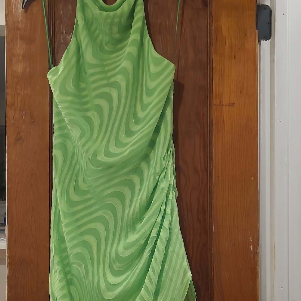 Green Sleeveless Dress
